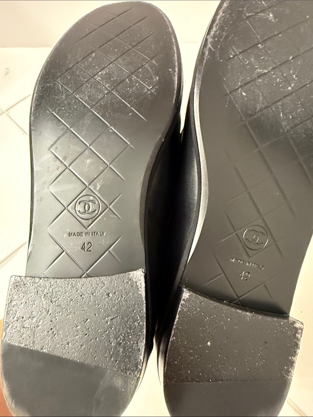 CHANEL Black Quilted Leather Slip-On Loafers with Gold CC Emblem - Authentic - Picture 5 of 6